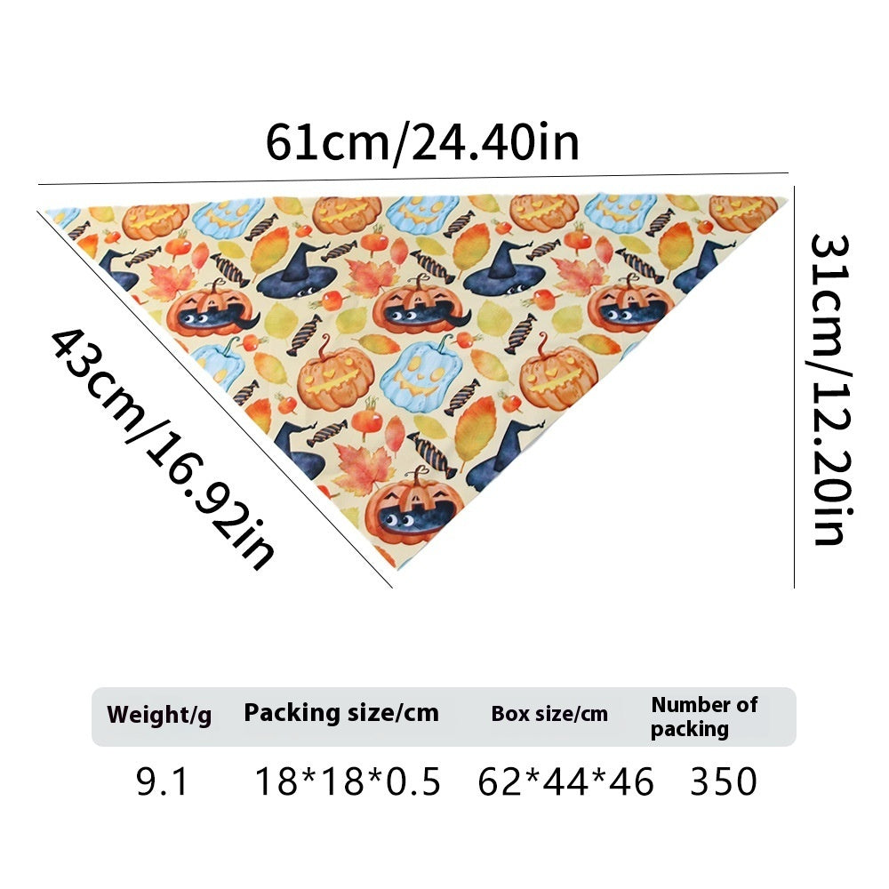 Halloween pet triangle bandana with pumpkin, ghost, and witch hat prints for dogs and cats, measuring 43x31 cm.