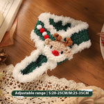 Load image into Gallery viewer, Green and white wool pet scarf with a reindeer decoration, designed for cats and dogs, adjustable size for winter use.
